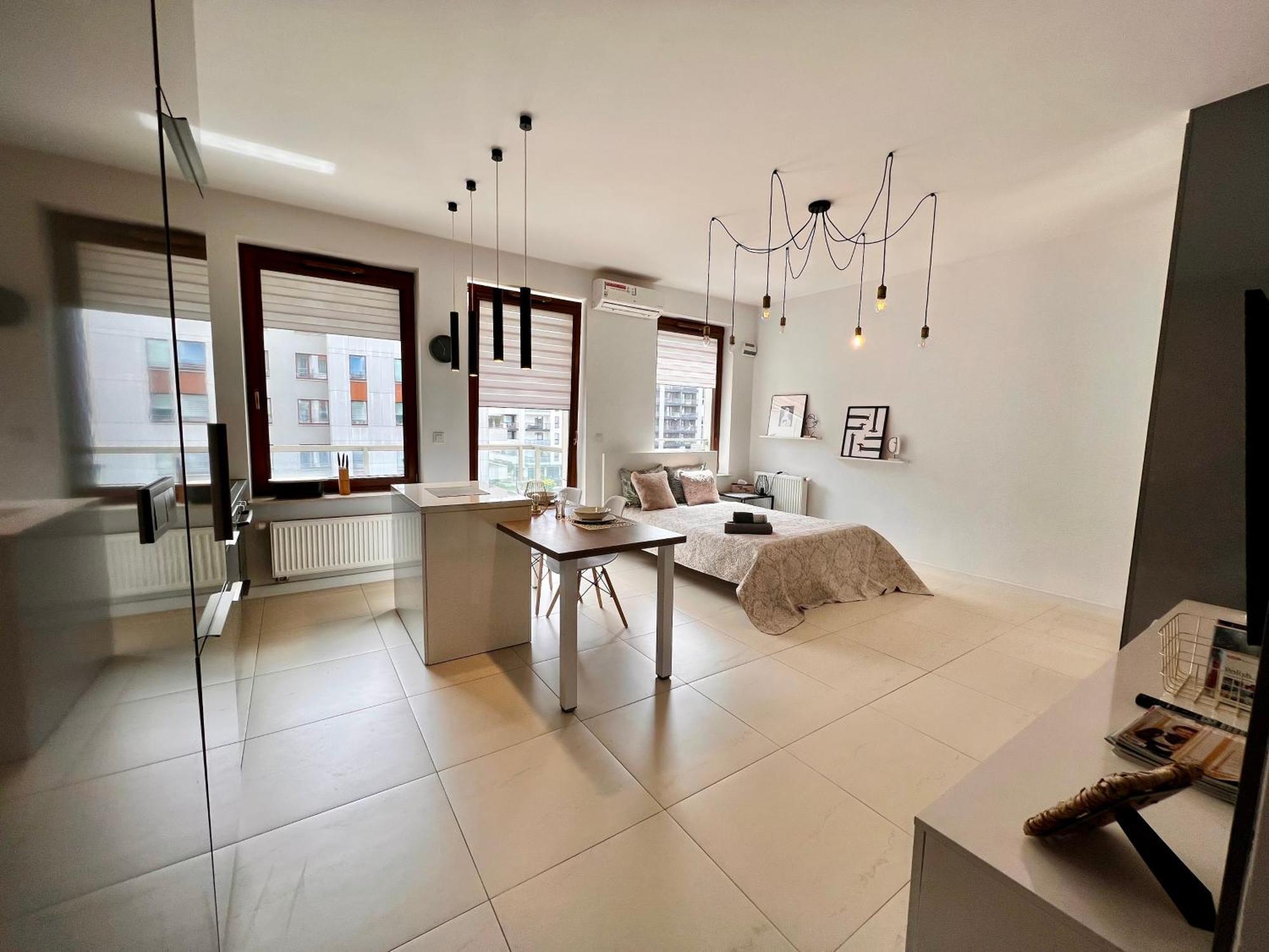 Close To Chopin Airport, Cybernetyki, Free Parking By Cosmo Spirit Варшава Екстер'єр фото